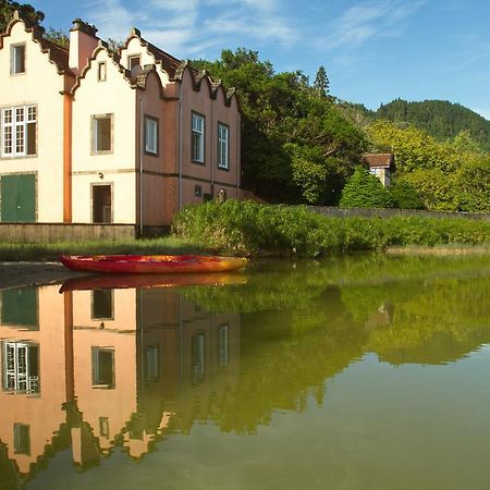 Casa Dos Barcos Furnas Guest House Ruang foto