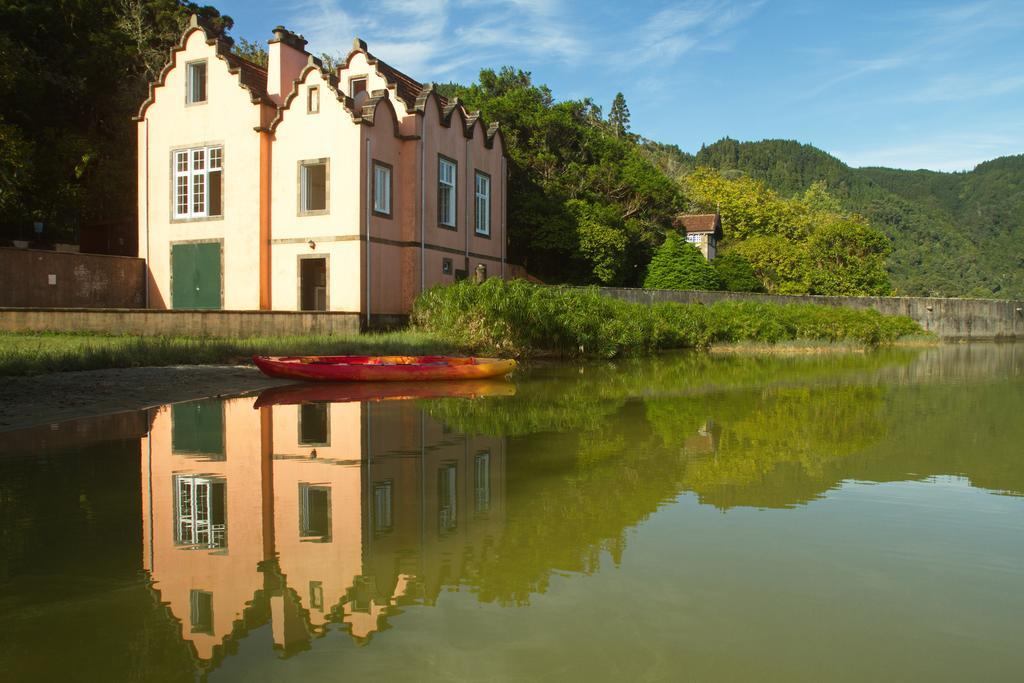 Casa Dos Barcos Furnas Guest House Ruang foto